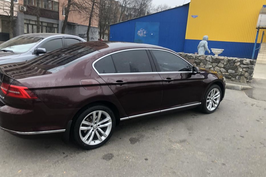 Продам Volkswagen Passat B8 2017 года в Харькове