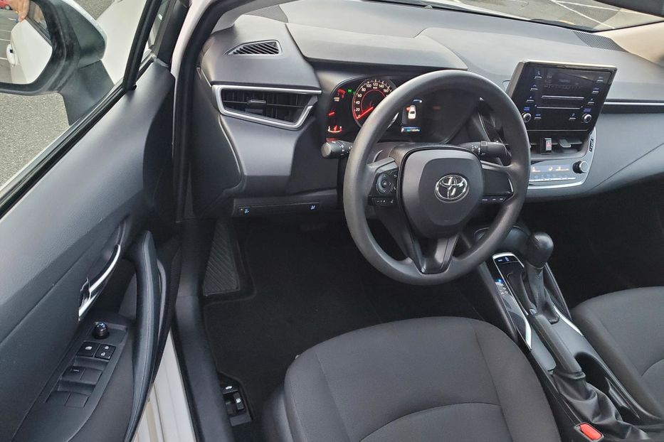 Продам Toyota Corolla 2019 года в Киеве