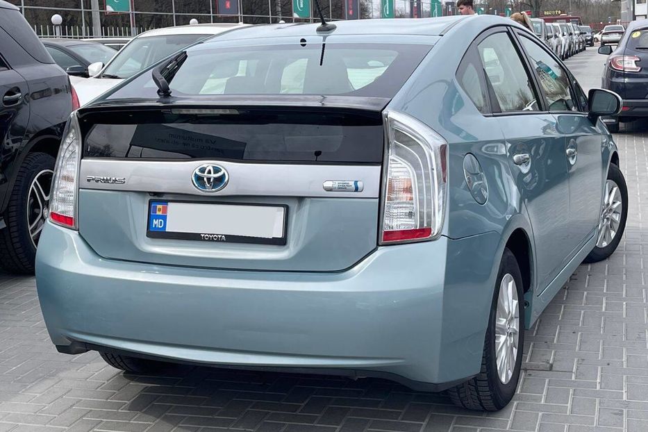 Продам Toyota Prius 2014 года в Одессе