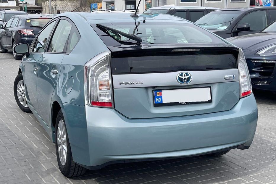 Продам Toyota Prius 2014 года в Одессе