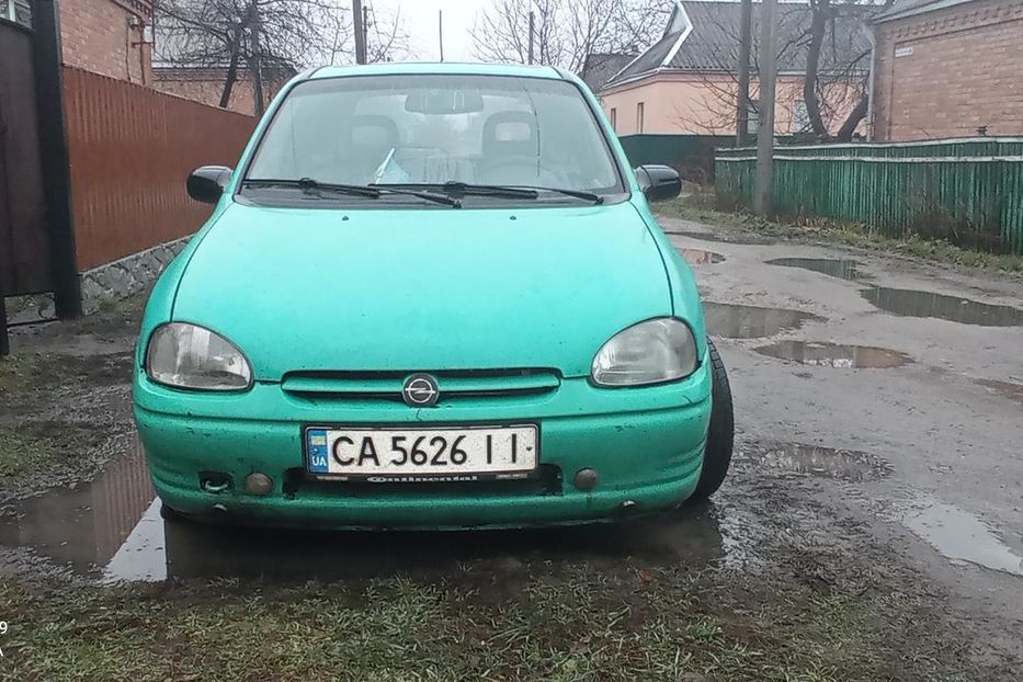 Продам Opel Corsa 1994 года в г. Новомиргород, Кировоградская область