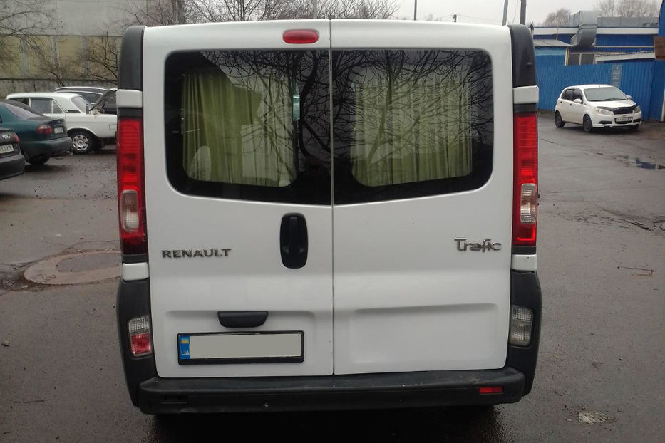 Продам Renault Trafic пасс. 2012 года в Киеве