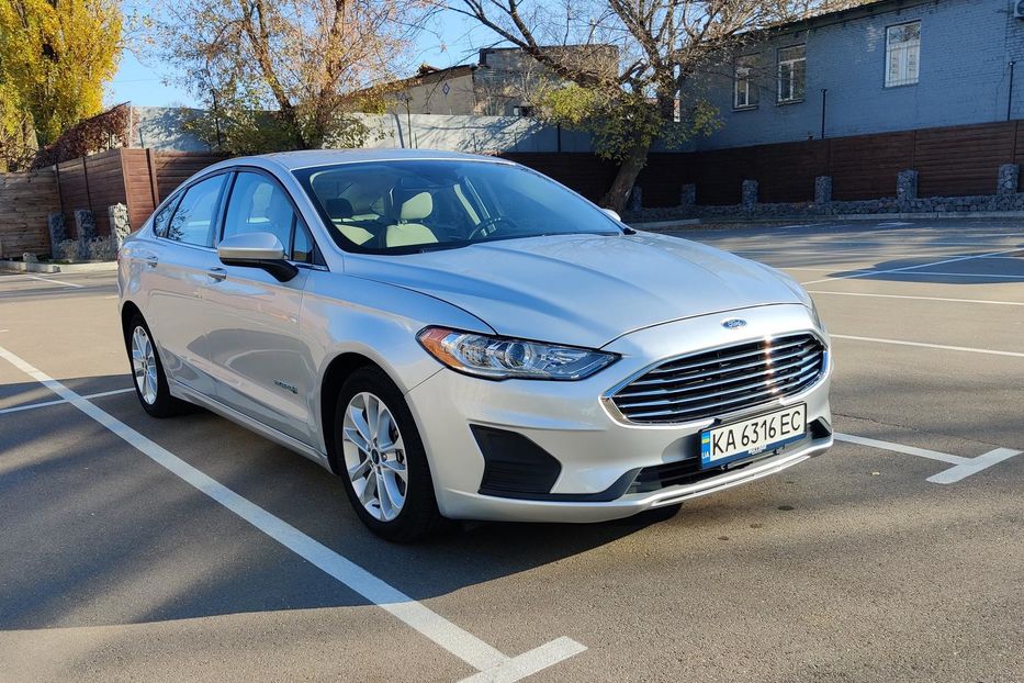 Продам Ford Fusion SE 2019 года в Киеве