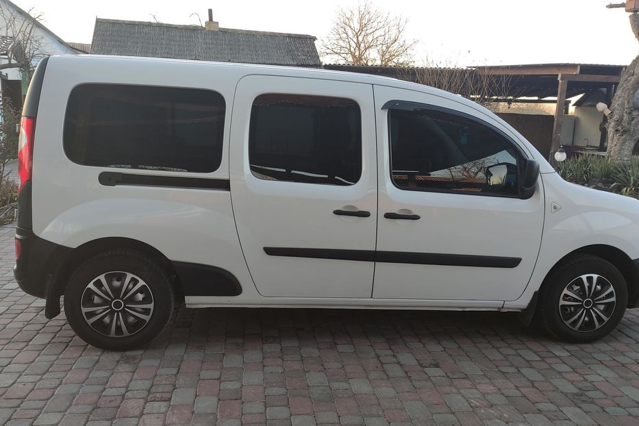 Продам Renault Kangoo пасс. Макси 2011 года в Днепре