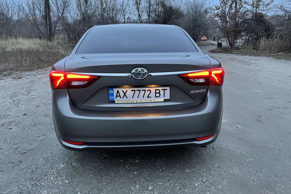 Продам Toyota Avensis 2016 года в Харькове