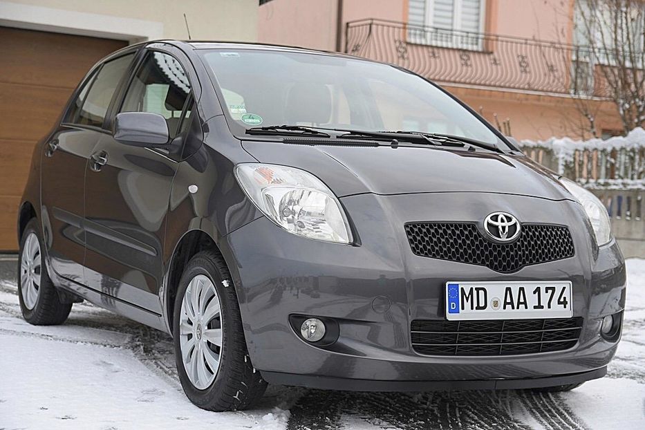 Продам Toyota Yaris 2008 года в Львове