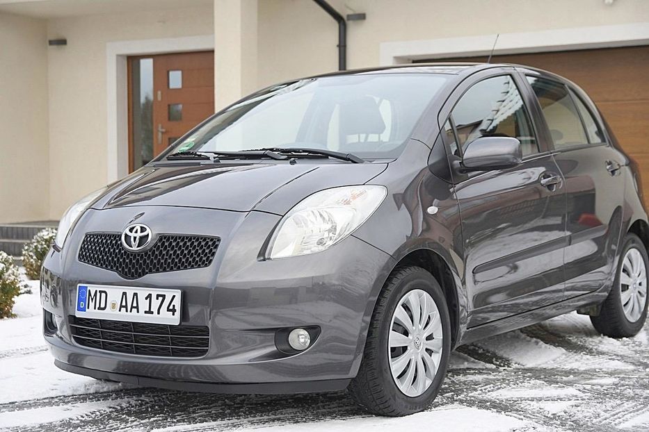 Продам Toyota Yaris 2008 года в Львове