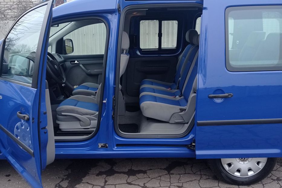 Продам Volkswagen Caddy пасс. 2006 года в г. Доброполье, Донецкая область