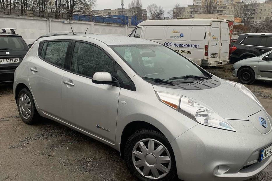 Продам Nissan Leaf 2014 года в Киеве