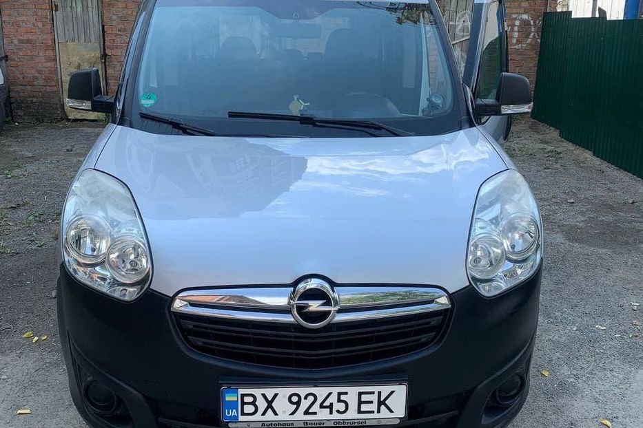 Продам Opel Combo пасс. 2012 года в Хмельницком