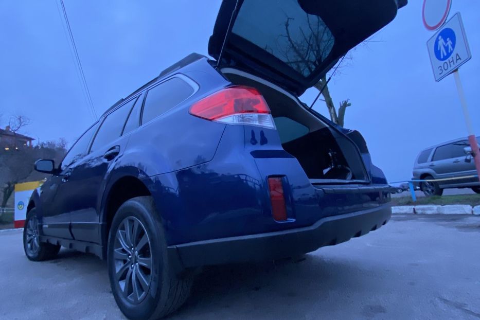 Продам Subaru Outback 2011 года в Одессе