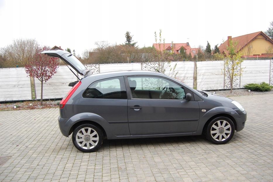 Продам Ford Fiesta 2005 года в Луцке