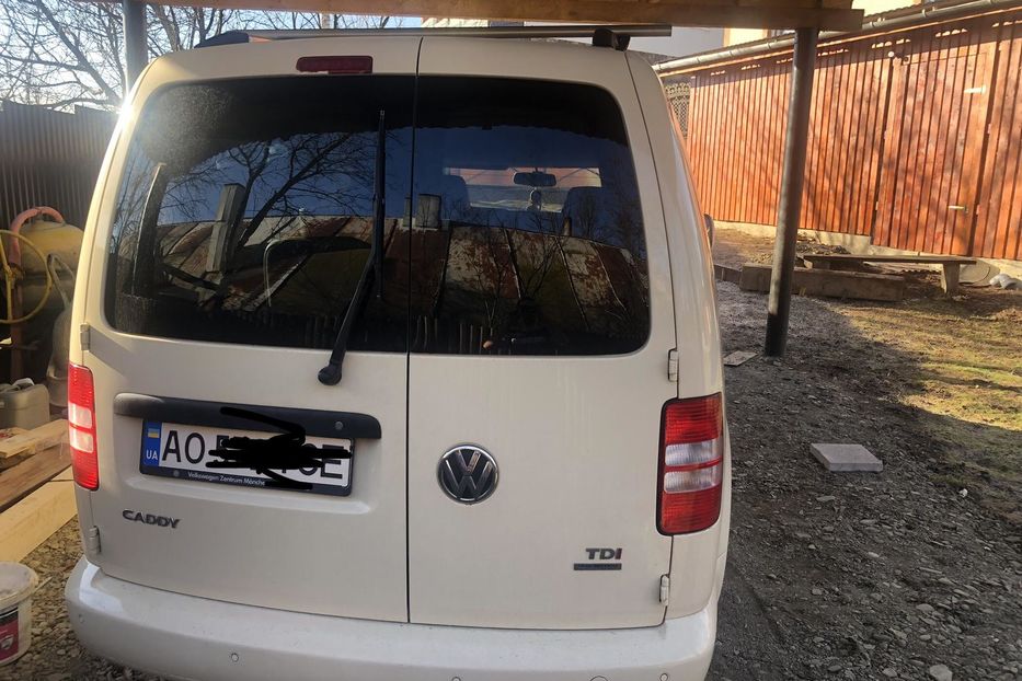 Продам Volkswagen Caddy пасс. 2014 года в г. Тячев, Закарпатская область
