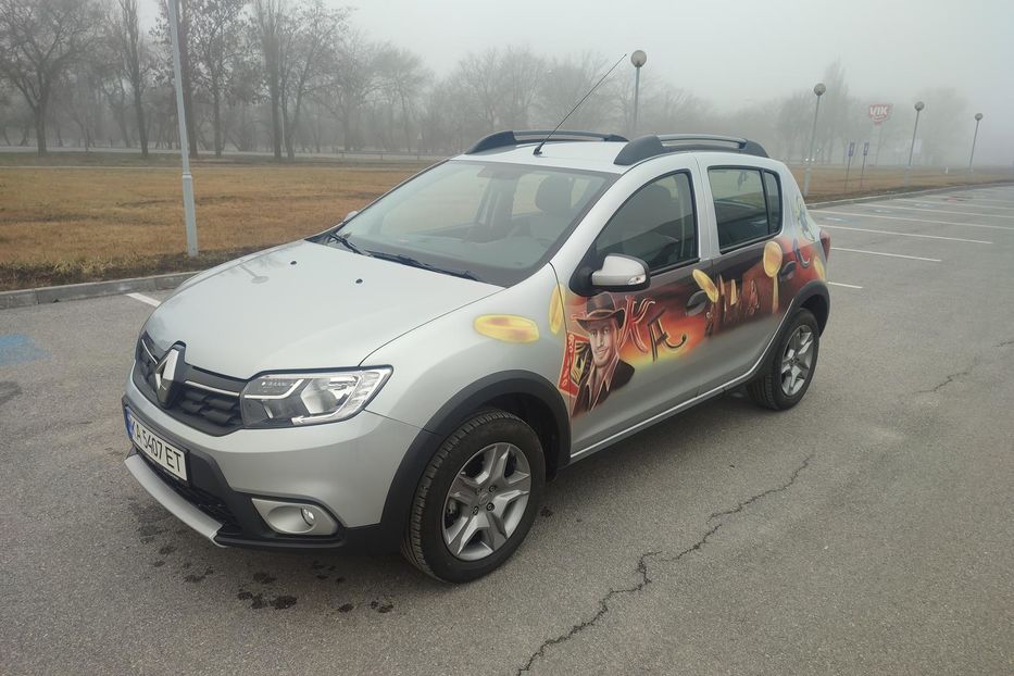 Продам Renault Sandero StepWay Zen 2021 года в Днепре