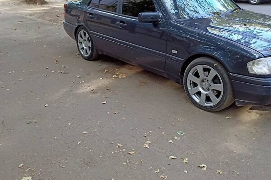 Продам Mercedes-Benz C-Class 1997 года в Одессе