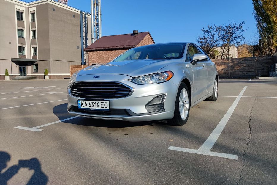 Продам Ford Fusion SE 2019 года в Киеве