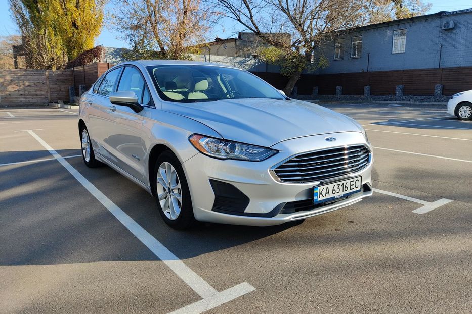 Продам Ford Fusion SE 2019 года в Киеве