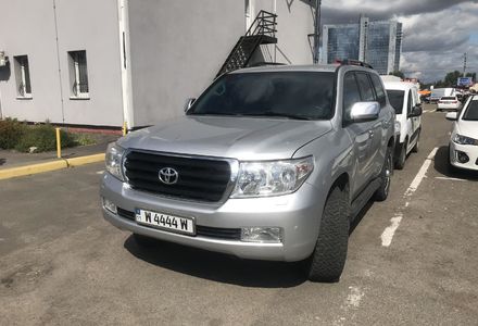 Продам Toyota Land Cruiser 200 2008 года в Киеве