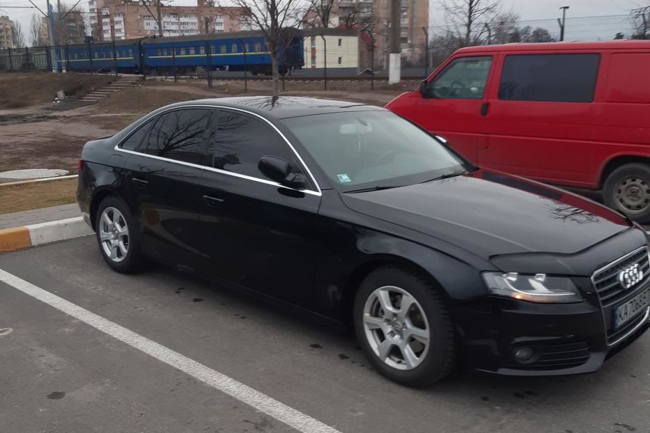 Продам Audi A4 2010 года в Киеве