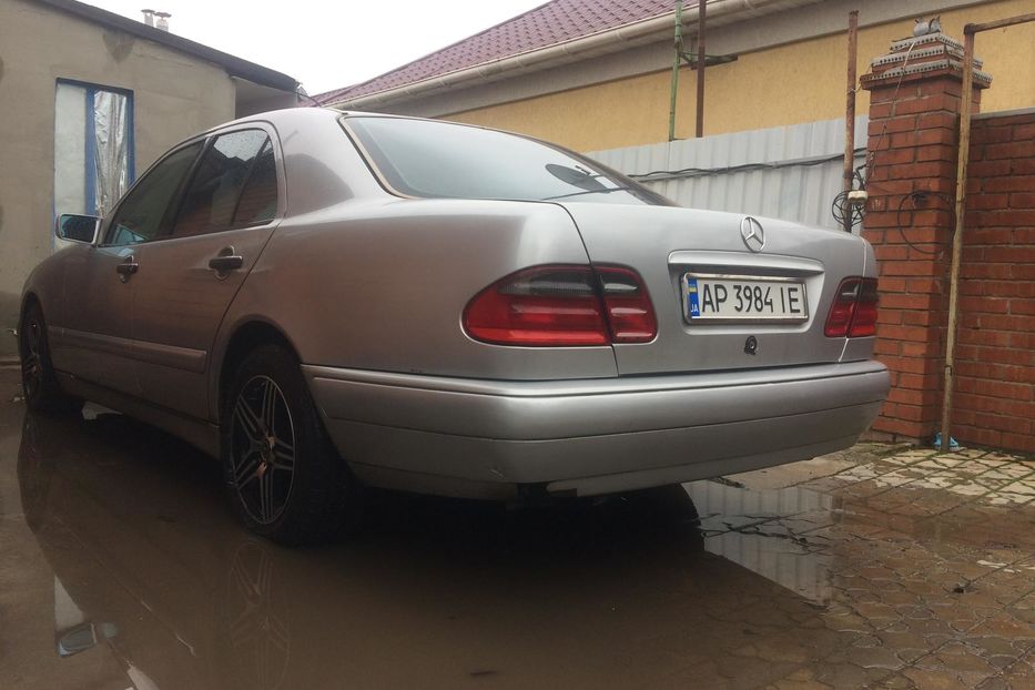 Продам Mercedes-Benz E-Class е210 1997 года в г. Мариуполь, Донецкая область