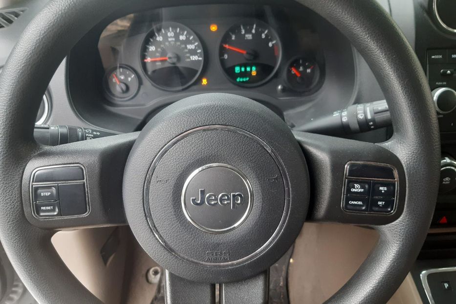 Продам Jeep Compass  Sport 2011 года в Харькове