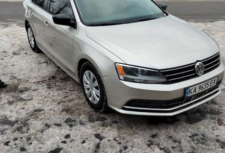 Продам Volkswagen Jetta 2015 года в Киеве