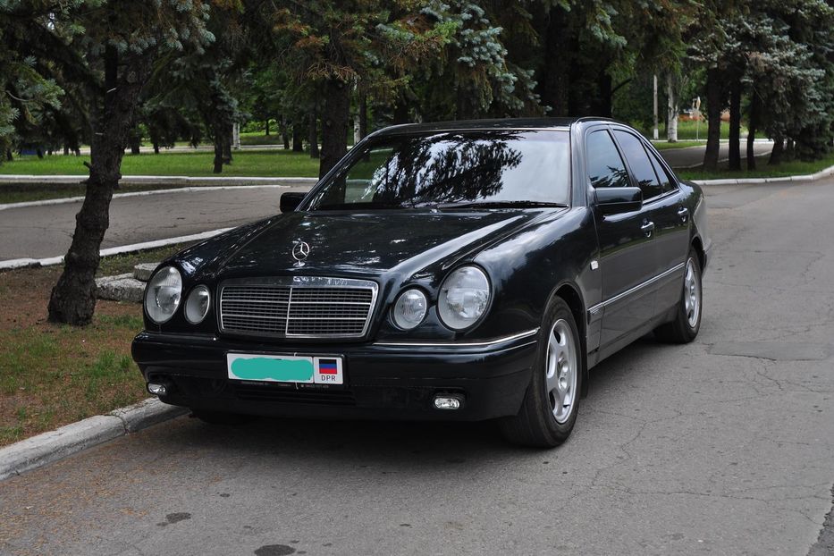 Продам Mercedes-Benz E-Class Е210 2.8 .192 л.с 1997 года в г. Горловка, Донецкая область