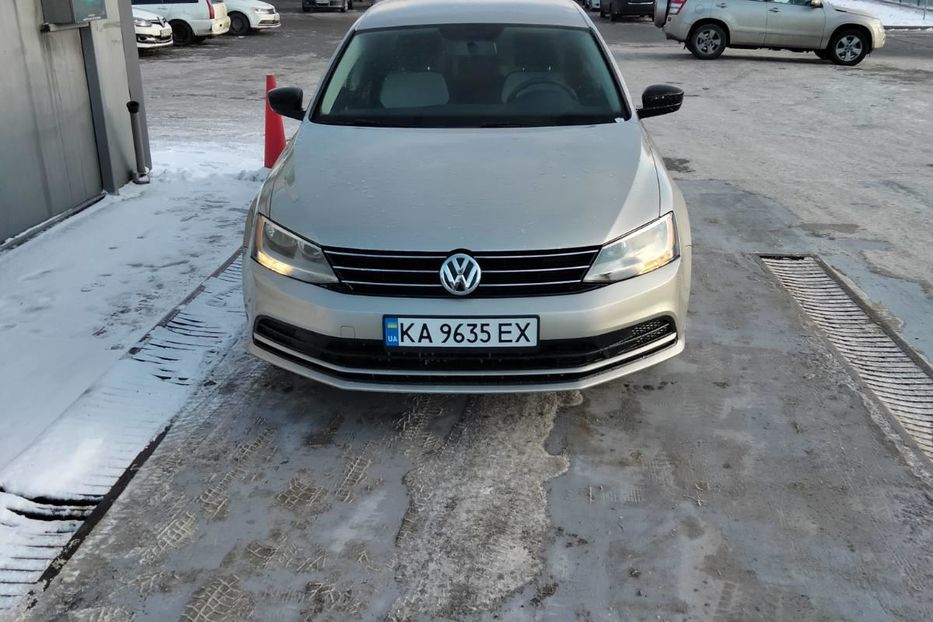 Продам Volkswagen Jetta 2015 года в Киеве