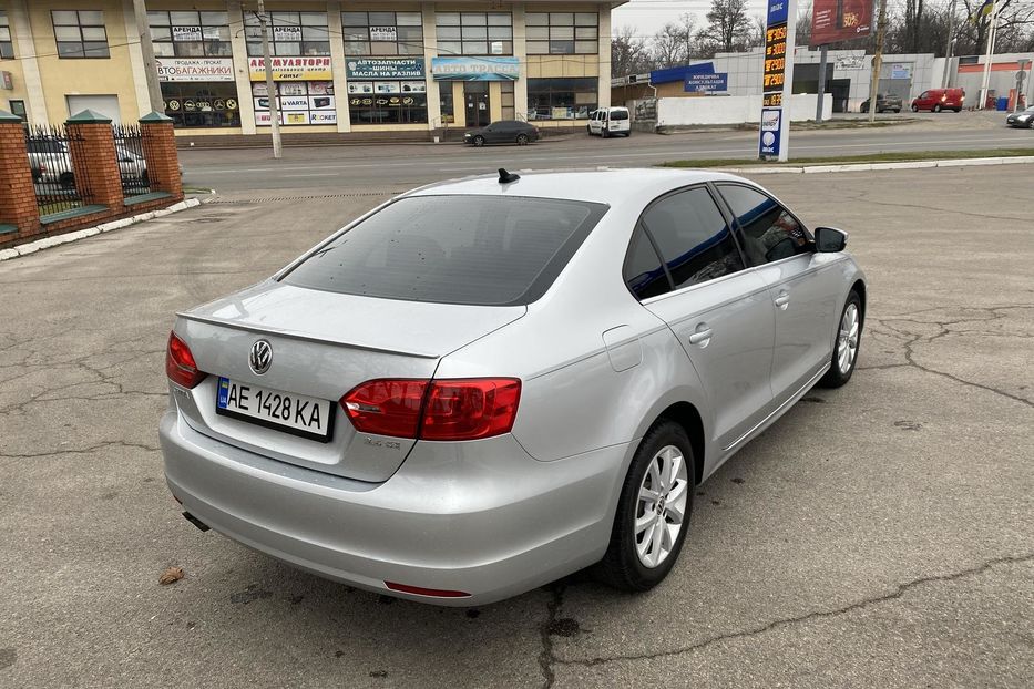 Продам Volkswagen Jetta SE 2012 года в Днепре