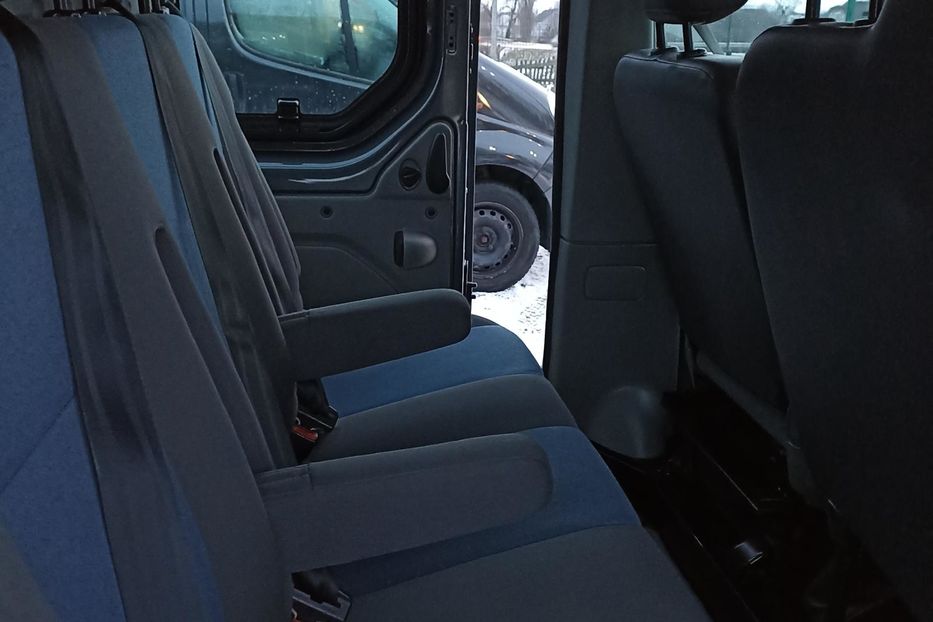 Продам Renault Trafic пасс. 2012 года в Ровно