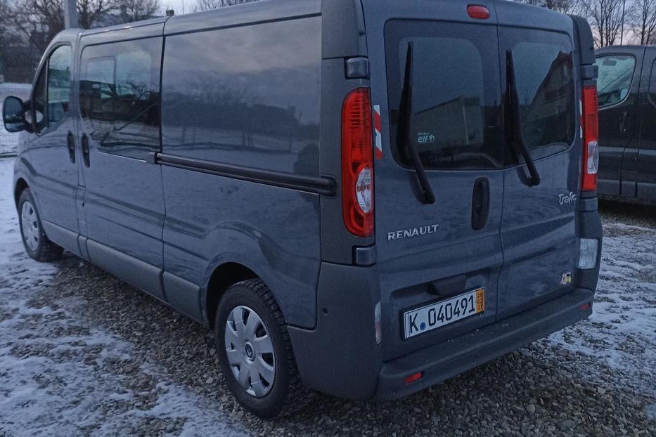 Продам Renault Trafic пасс. 2012 года в Ровно