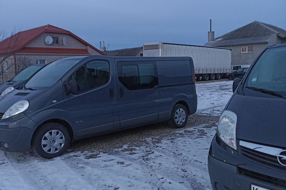 Продам Renault Trafic пасс. 2012 года в Ровно