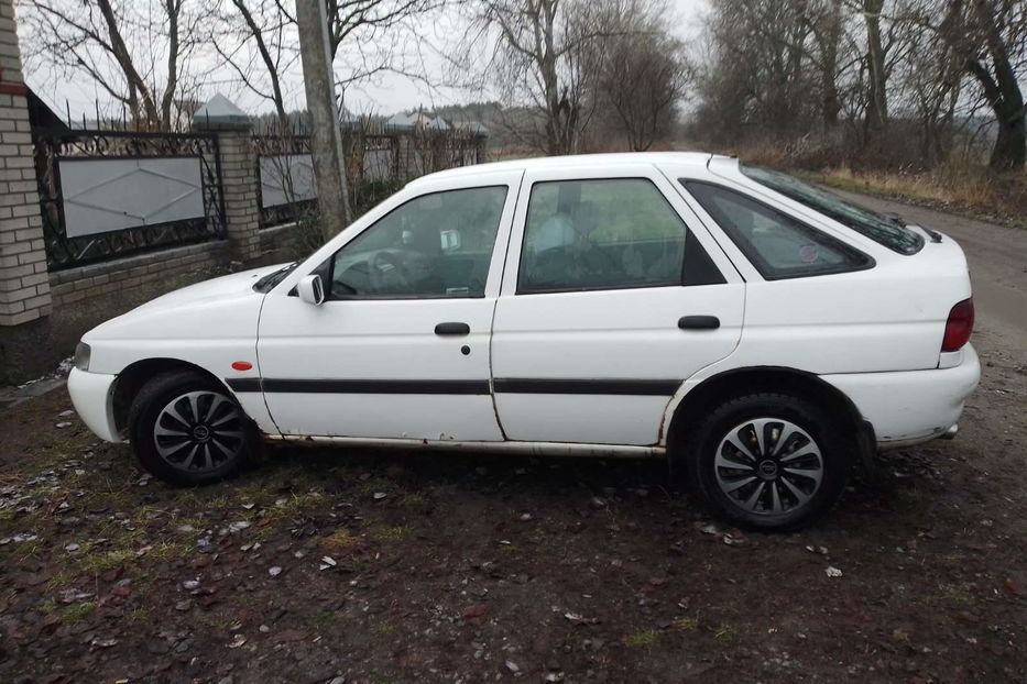 Продам Ford Escort 2000 года в Виннице