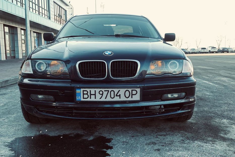 Продам BMW 318 318i 1999 года в Одессе