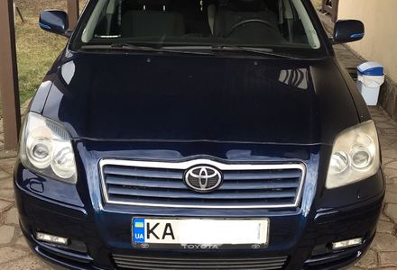 Продам Toyota Avensis 2003 года в Киеве