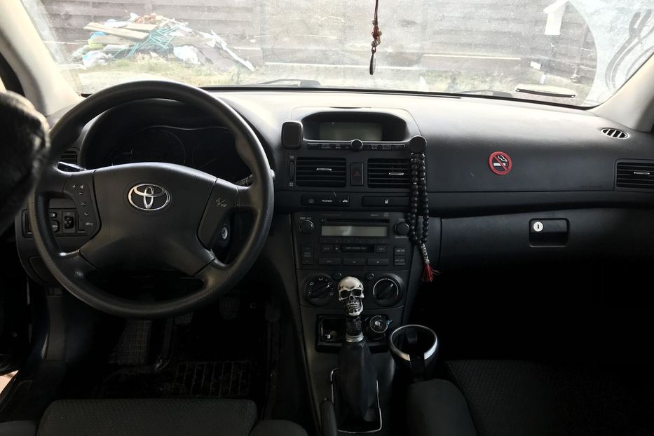 Продам Toyota Avensis 2003 года в Киеве