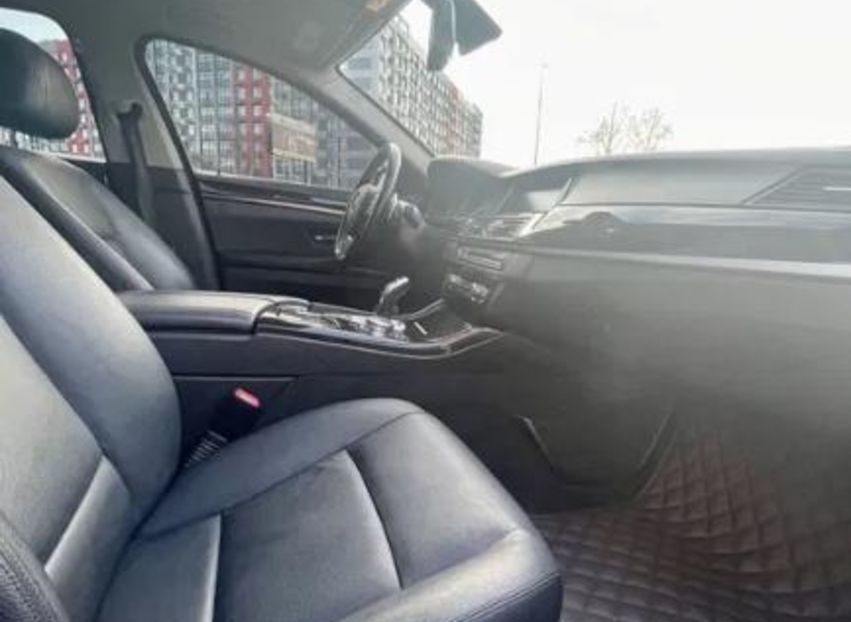 Продам BMW 528 2016 года в Киеве