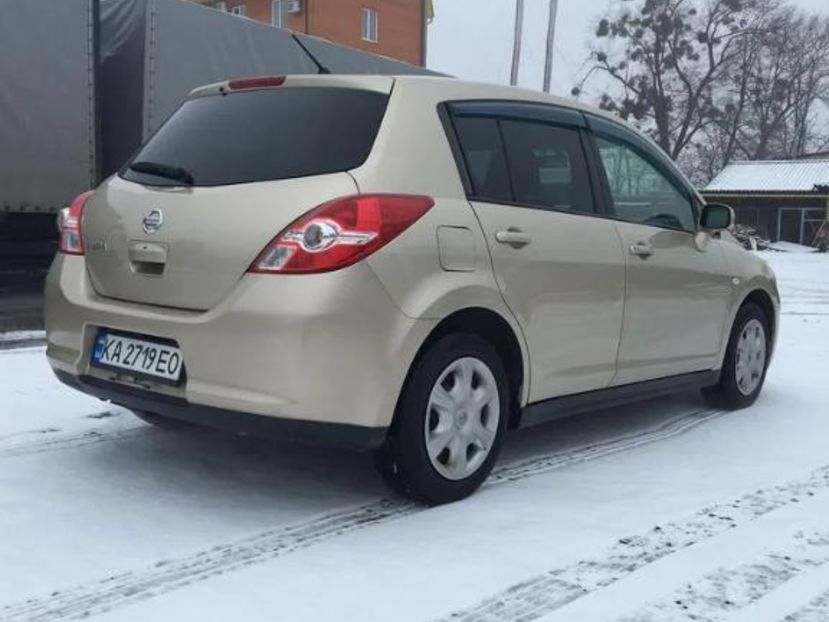 Продам Nissan TIIDA 2011 года в Киеве