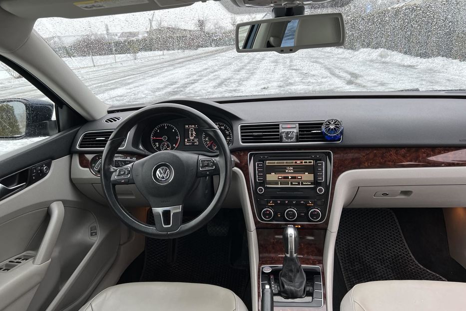 Продам Volkswagen Passat B7 SEL 2012 года в г. Жолква, Львовская область