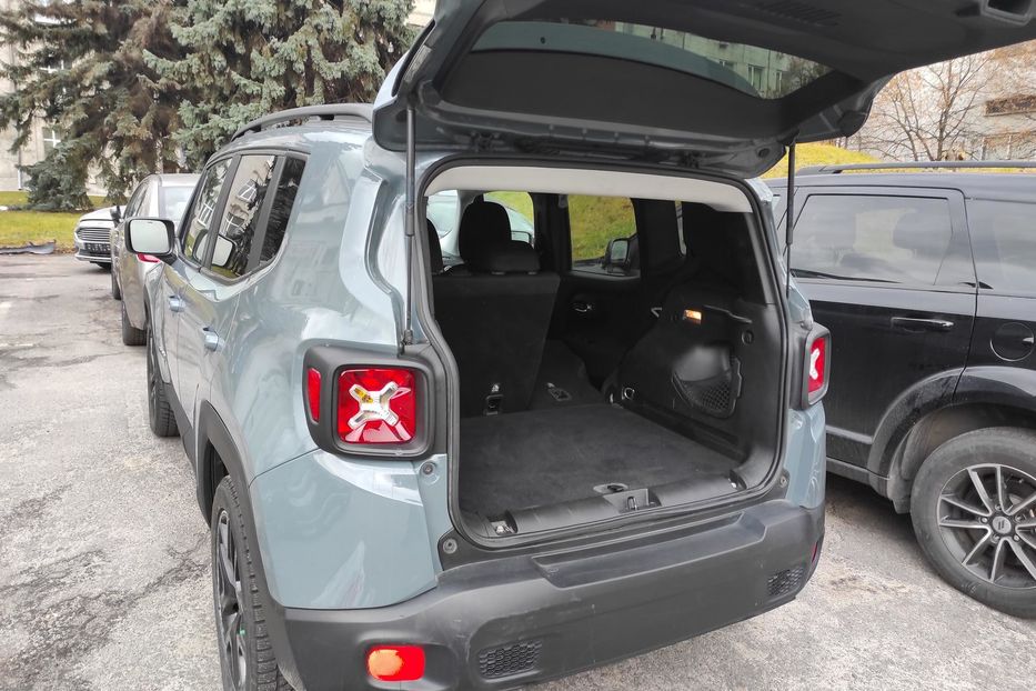 Продам Jeep Renegade Latitude 2017 года в Киеве