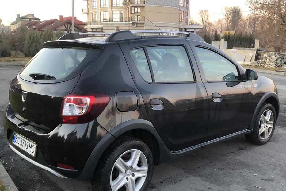 Продам Dacia Sandero Stepway 2015 года в г. Червоноград, Львовская область