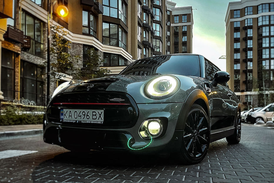 Продам MINI Cooper S 2014 года в Киеве