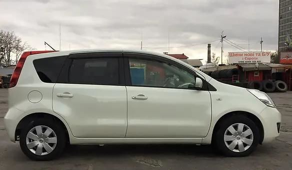Продам Nissan Note 2012 года в Киеве