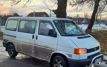 Продам Volkswagen T4 (Transporter) пасс. 1999 года в Одессе