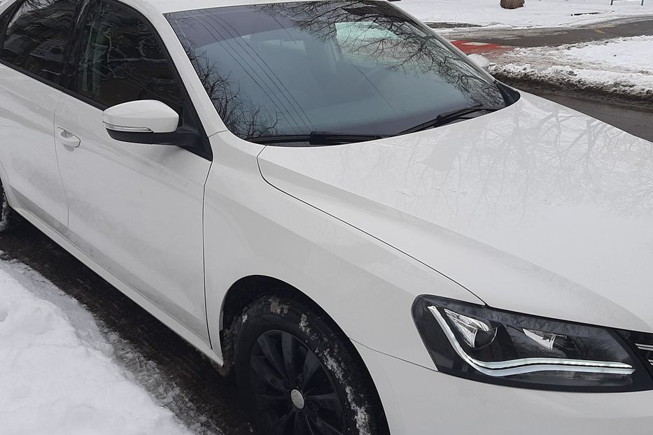 Продам Volkswagen Passat B7  Wolfsburg Edition 2014 года в Киеве