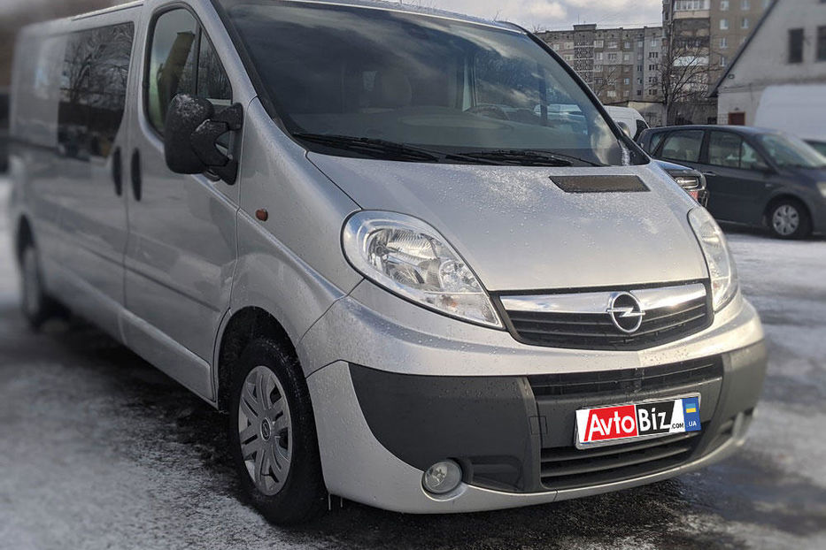 Продам Opel Vivaro пасс. 2012 года в Ровно