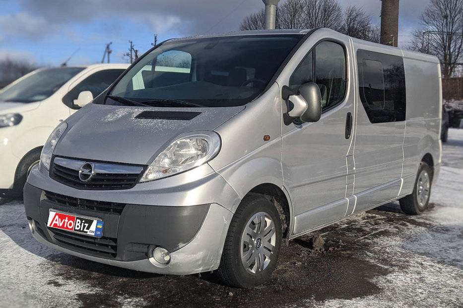 Продам Opel Vivaro пасс. 2012 года в Ровно