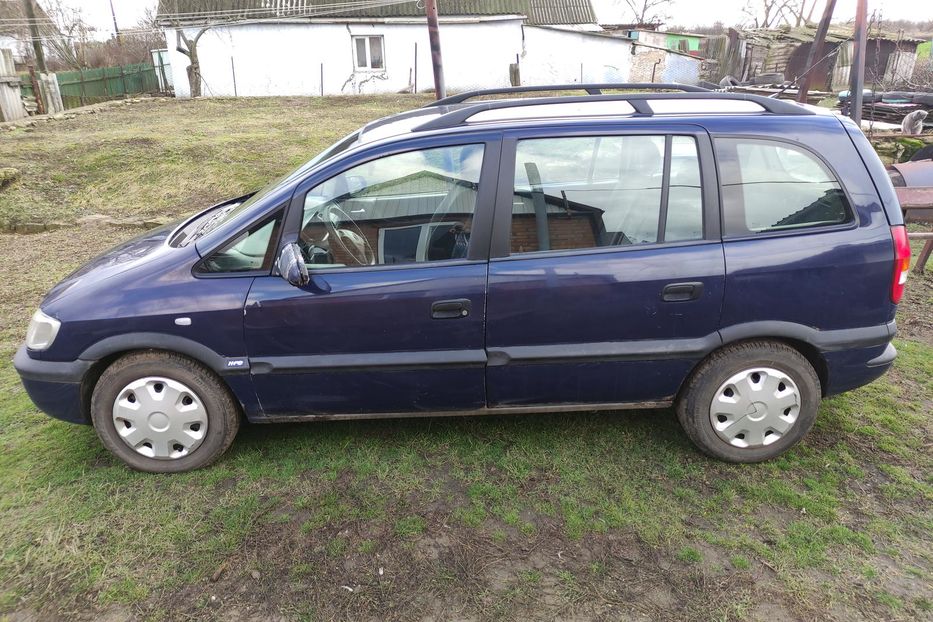 Продам Opel Zafira a 1999 года в Николаеве