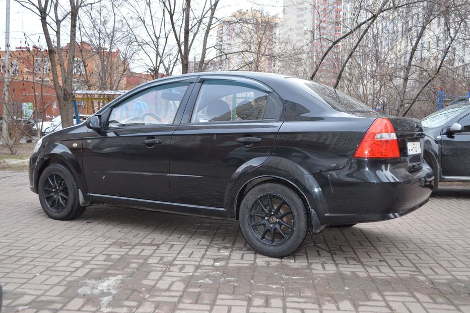 Продам Chevrolet Aveo 2011 года в Киеве