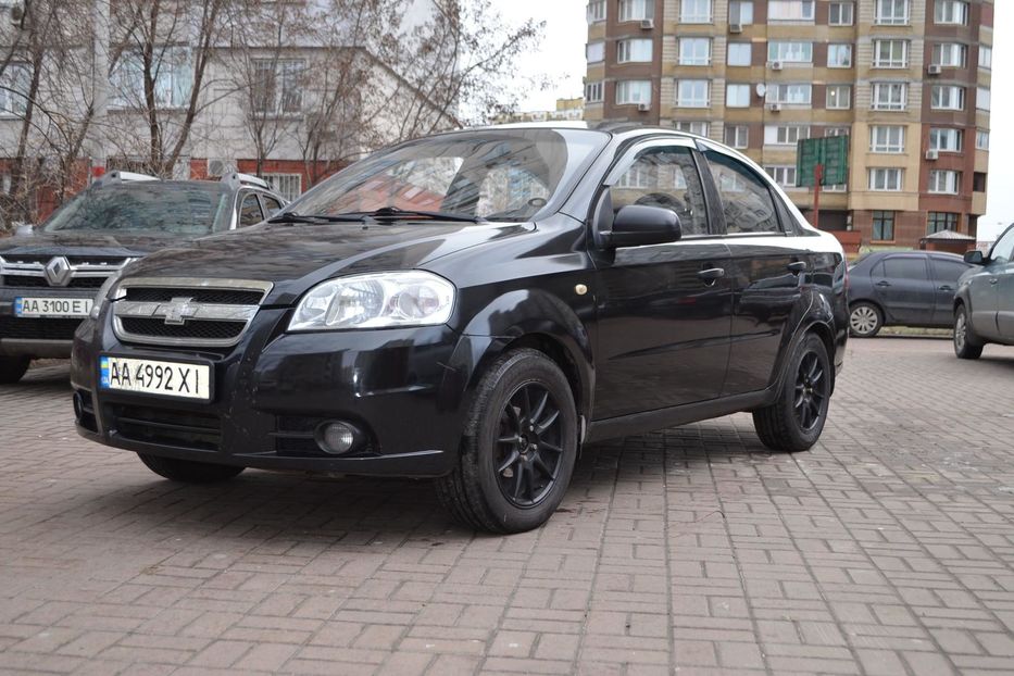 Продам Chevrolet Aveo 2011 года в Киеве